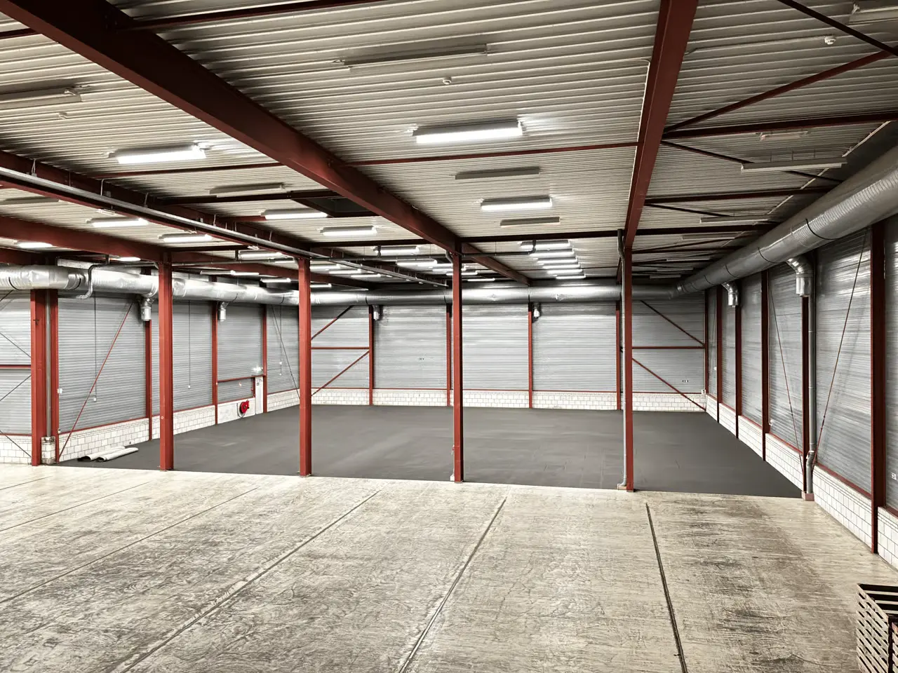 Door Open Space, photograph 10 of 15