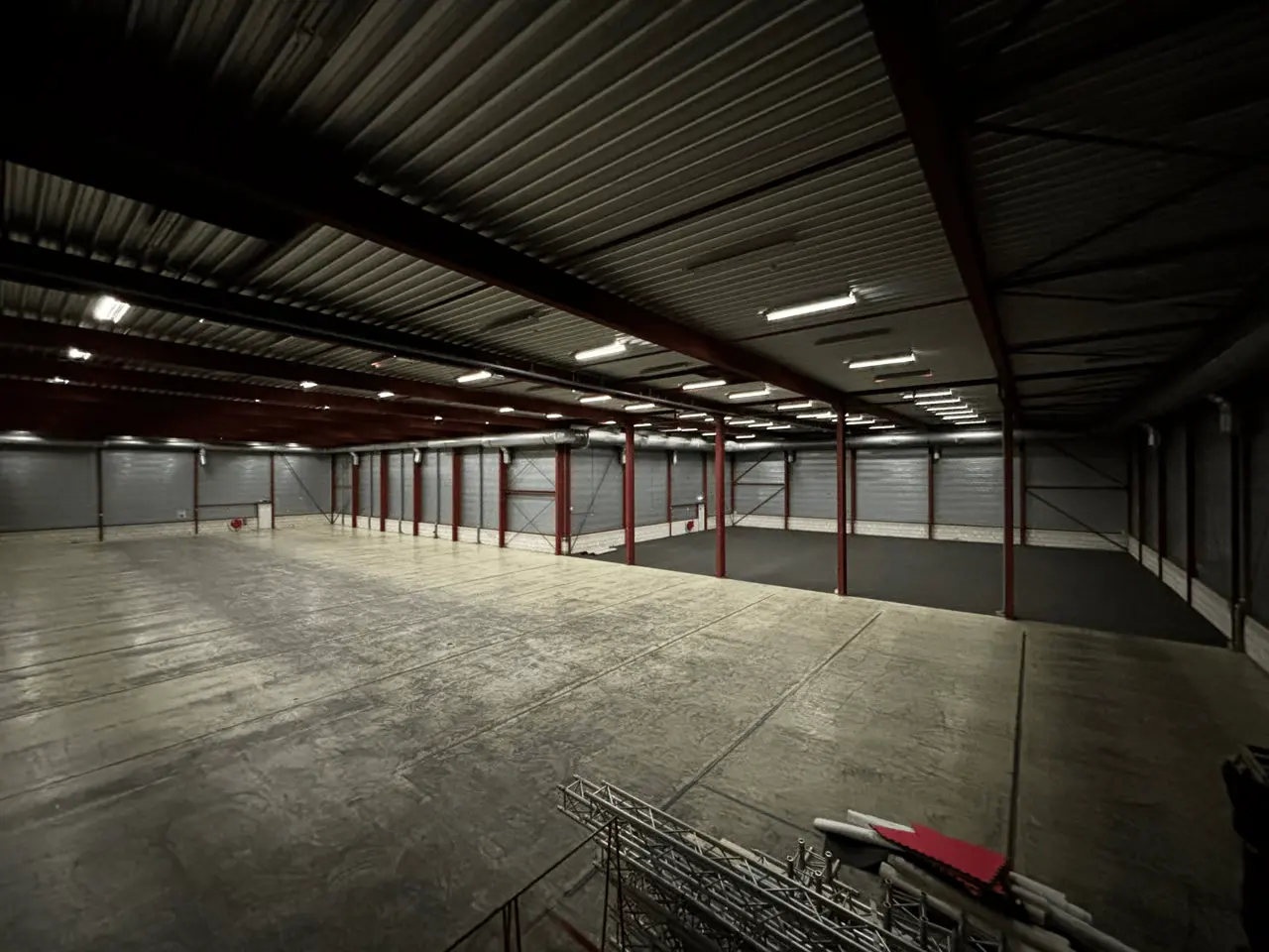 Door Open Space, photograph 15 of 15